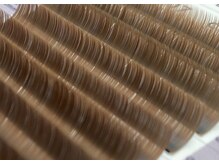 ”ブラウンエクステ”で洗練された柔らかな眼差しへ♪