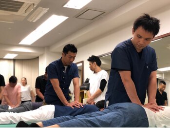 ABC整体スタジオ 本郷三丁目の写真/外回りやデスクワークで頑張っている方の強い味方☆駅チカの好立地でお仕事帰りにも通いやすい♪当日受付◎