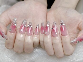 エレガントビューティー(Elegant beauty)の写真/モテ可愛な指先で女子力UP!トレンドを抑えつつ上品で大人女性の求める”ちょうどいい可愛さ”をご提供!