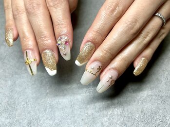 ネイルアンドアイラッシュ シヴァ(Siva)/