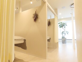 ジュメイラ(Jumeirah)/個室フェイシャルルーム