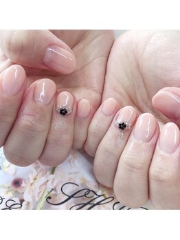 トータルサロン 白べぇーっ プラス/シンプルネイル♪