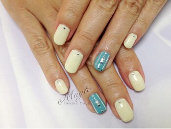 ネイルサロン ビューティーマジック 川口店/ 涼しげストライプネイル
