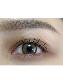 ナチュラル上品な目元にしたい