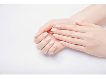 ネイルサロン ティーエヌ 久留米TSUTAYA上津店【10月17日 NEW OPEN（予定）】の写真/ティーエヌ久留米TSUTAYA上津店はオフィスや普段使いにピッタリな肌なじみの良いカラーを豊富にご用意◎