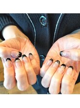 フレイムス アイラッシュ アンド ネイル(FRAMES)/フレンチネイル