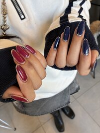 ラメで囲みネイル