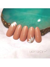 レディラック バイ キャンアイドレッシー(Lady Luck by Can I Dressy)/手書きフラワーネイル