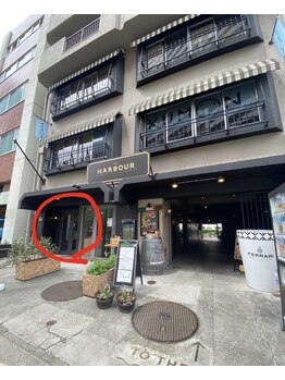 レシズモ(LESSISMO)/建物入り口