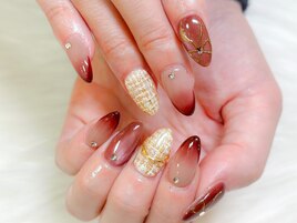 詰め込み秋ネイル