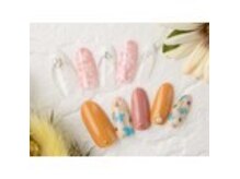 ネイルパレットアンドアイラッシュカフェ 布施店の雰囲気（サンプルデザイン多数）