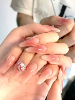 Lien nailsalon【長さだし専門店】パラジェル・フィルイン導入/ワンホン｜チークネイル