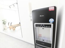 ピラティススタジオ ルルト 豊田店の雰囲気（ウォーターサーバーを完備しておりますので、お飲み物は不要です）