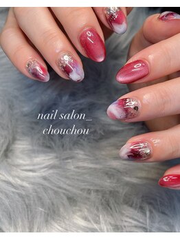 シュシュ(Chou chou)/マグネットとニュアンスネイル