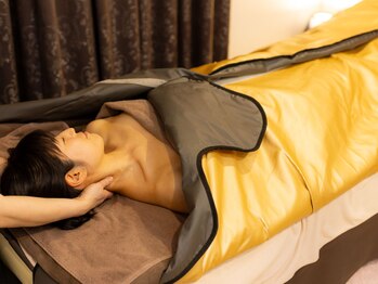 サロンド ビューティ ル マール(Le mar)の写真/【3D岩盤マッサージ】温かい岩盤が筋肉を優しくゆるめ、マッサージによって日々の疲れを癒します♪