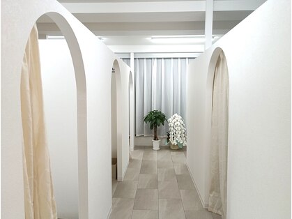 つるみ 小顔矯正 専門店の写真