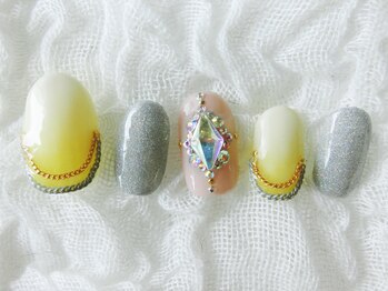 ネイリシャス(NAILICIOUS)/品良く印象的ネイル