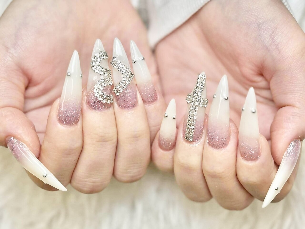 ユキ YUKI ゆきんこ 大きな Neil Relax クッション ネイル ユキ エス ネイル(Yuki.S.Nail)｜ホットペッパービューティー