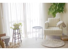 グラティチュード(Gratitude)の雰囲気(1人掛けソファは、お客様のパーソナルスペース)