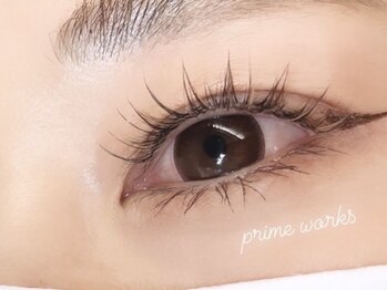 プリムワークス(Prime works)の写真/最高級毛質で軽い付け心地&キープ力抜群のフラットラッシュ☆なりたい目元を叶えます♪