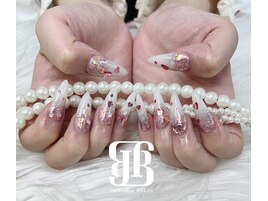 ラメグラハートネイル