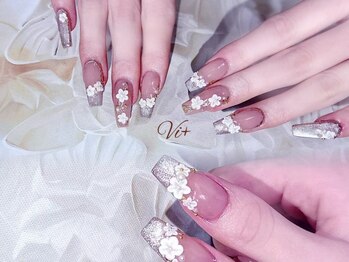ヴィープラス(Vi+)の写真/【チップジェルスカルプ付け放題コース*】華やかで可愛い指先に♪最新デザインをご用意しております♪