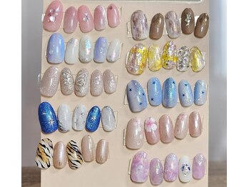 アミュージングネイル(amusing nail)の写真/お得な定額メニューで指先を彩る♪当店サンプルから人気デザインを厳選しました！