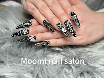 ムーミー 新宿(Moomi)/量産型【人気/新宿西口/駅近い】