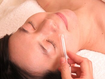 銀座ハリるの写真/憧れの毛穴レス肌へ☆美容鍼でリフトアップ＆ピーリングでつるんと！輝く私へ♪