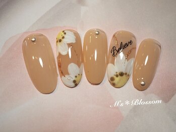 ネイルサロンアンドスクールエムズブロッサム(Nailsalon & school M's Blossom)/オフィスネイルコース