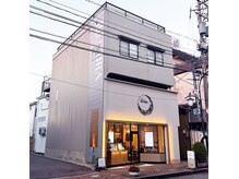 ウイ 津幡店(Ui)の雰囲気（店舗横に駐車場４台完備）