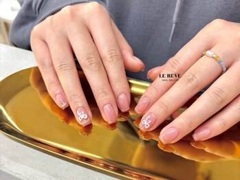 ルレーブ(LE REVE)/チークマグネットフレンチネイル