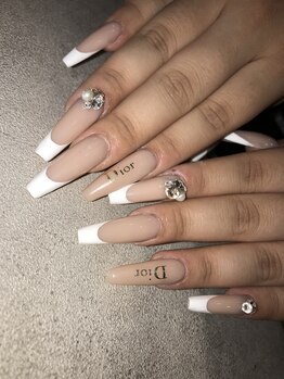 エスフィーネイルサロン ブリーユ(Esfy nailsalon Brille)/