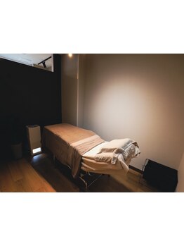 ゆったり空間で施術が受けられるサロン