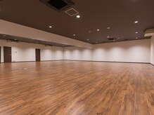ホットヨガスタジオ ココノハ 東深津店の雰囲気（清潔感ある広々とした空間でゆっくりとお過ごしください。）