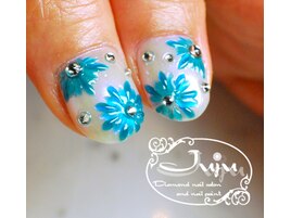 ぷっくりツヤツヤ雪の結晶ネイル