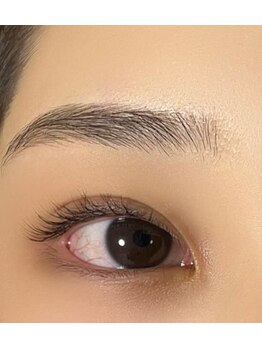 ミニョン(mignon)/ハリウッドブロウリフト