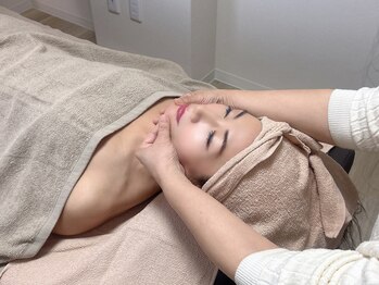 Taketoriken 竹取妍【リンパマッサージ/整体/ハイパーナイフ/小顔コルギ】/