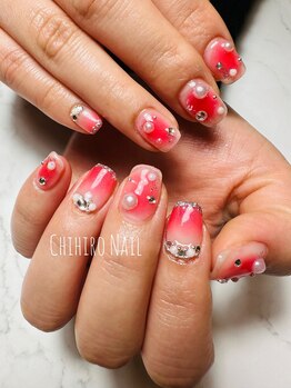 チヒロネイル/チーク＆グラデーションネイル