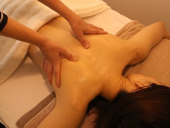 ブルーム(BLOOM)の写真/美BODYオイルトリートメントでお疲れの身体をしっかりケア◎日々の喧騒を忘れる癒し時間をご提供します♪
