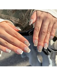 フレンチネイル　波ネイル