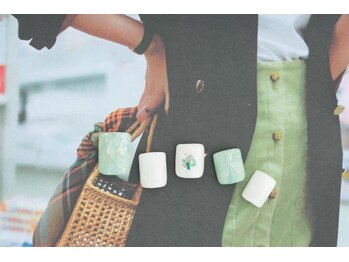 エムスラッシュ フィール 東戸塚店(M.SLASH)/ミントグリーン大理石ネイル