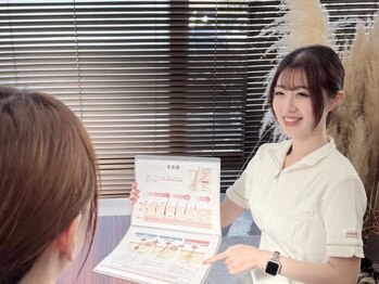 ランプ(LAMP)の写真/【信頼の最新脱毛マシンを使用！】幅広い年齢の方がご来店♪痛みほぼなしの美肌脱毛でツルスベ肌に。