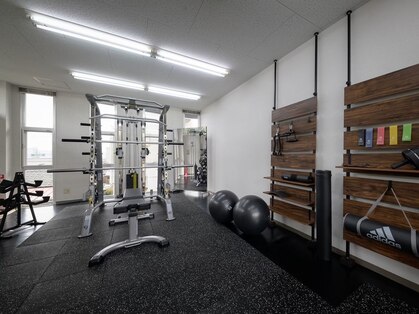 イーエルイー パーソナルトレーニングジム(E.L.E Personal Training GYM)の写真