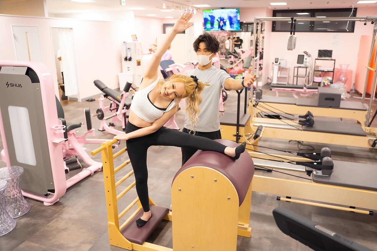 【1回で変わる姿勢改善体験が0円】　猫背、O脚、X脚、お尻垂れに効果抜群！！