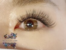 アイネイル ナッツ(Nuts)/MEGA FLAT LASH