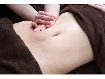 エステティックサロン エメラ(Emella)/骨格矯正デザインボディ