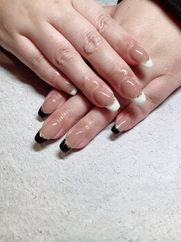 ラグネル(Luxnal)/フレンチネイル