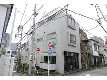 プラス(APLUS)/外観