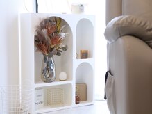 カリネ(CALINER)/白×グレー落ち着くprivatesalon